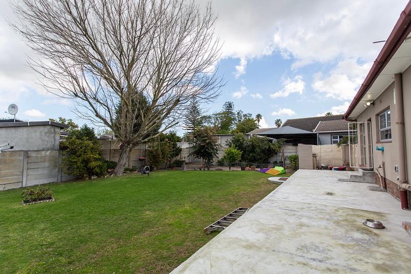 4 Bedroom Property for Sale in Eden Park Western Cape